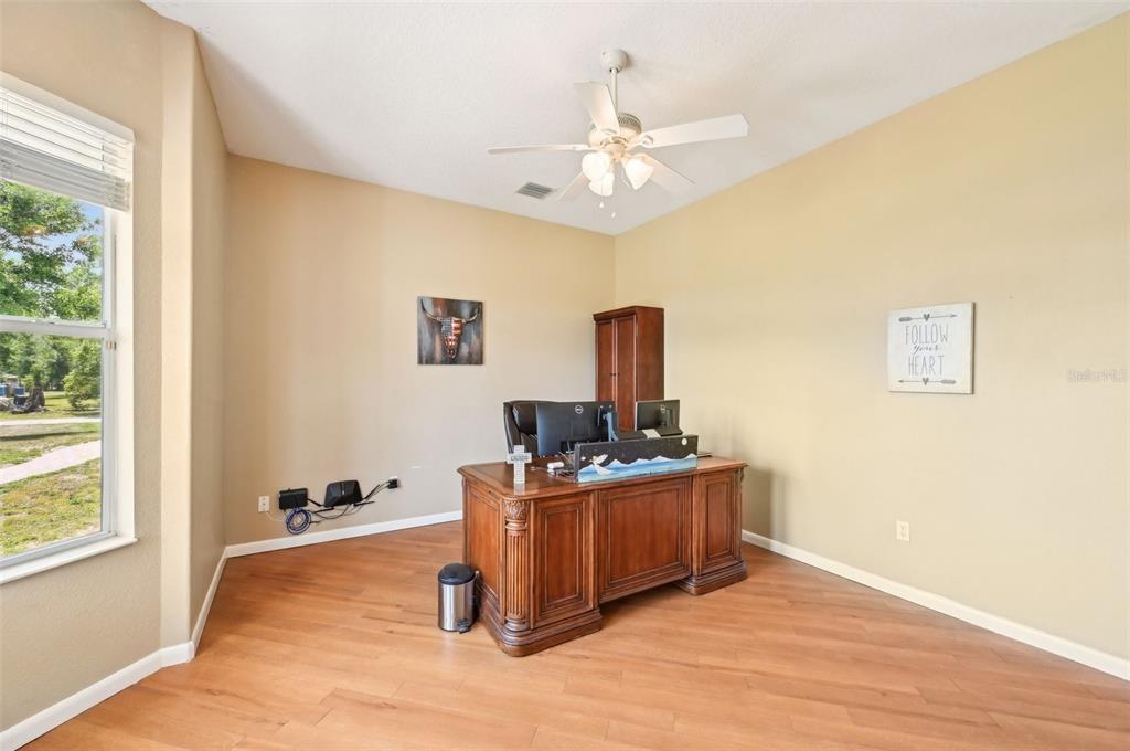 21019 Lonesome Acre Road Wimauma, FL 33598 - Photo 4 of 60