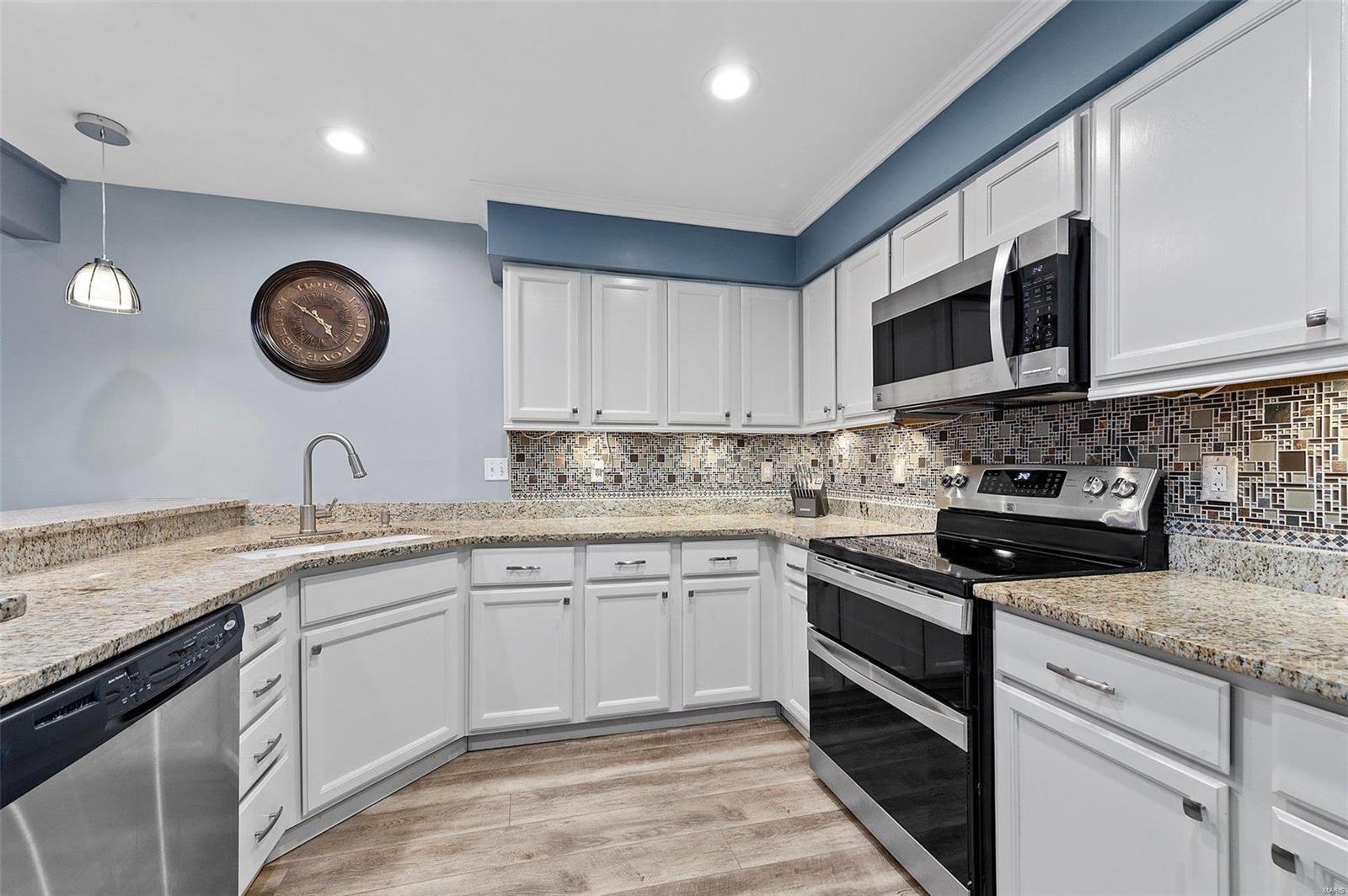 1407 Hemingway Lane, Unit B Weldon Spring, MO 63304 - Photo 7 of 28