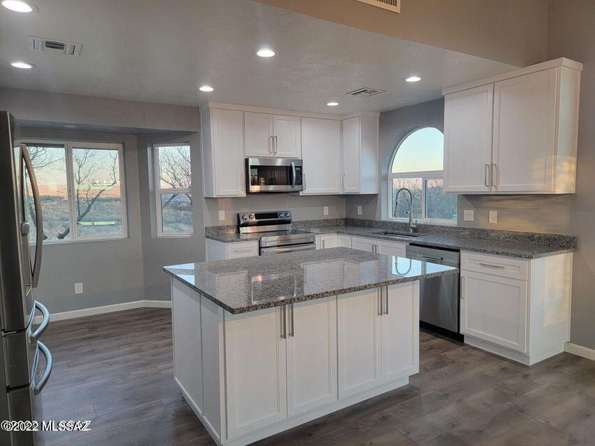 999 Hojas Court Rio Rico, AZ 85648 - Photo 8 of 41