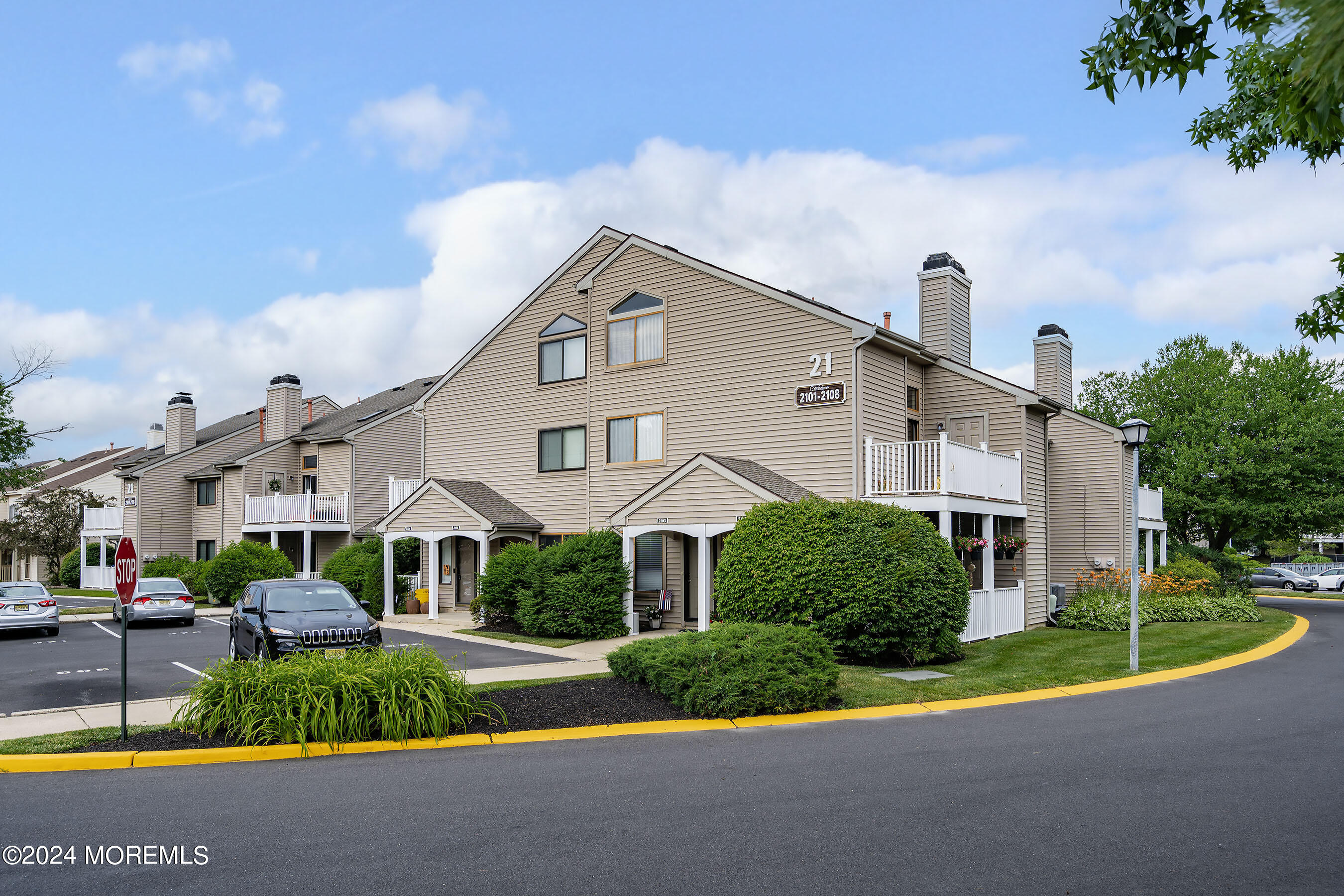 2105 Sandra Road Voorhees, NJ 08043 - Photo 17 of 18 01-Front Right 1