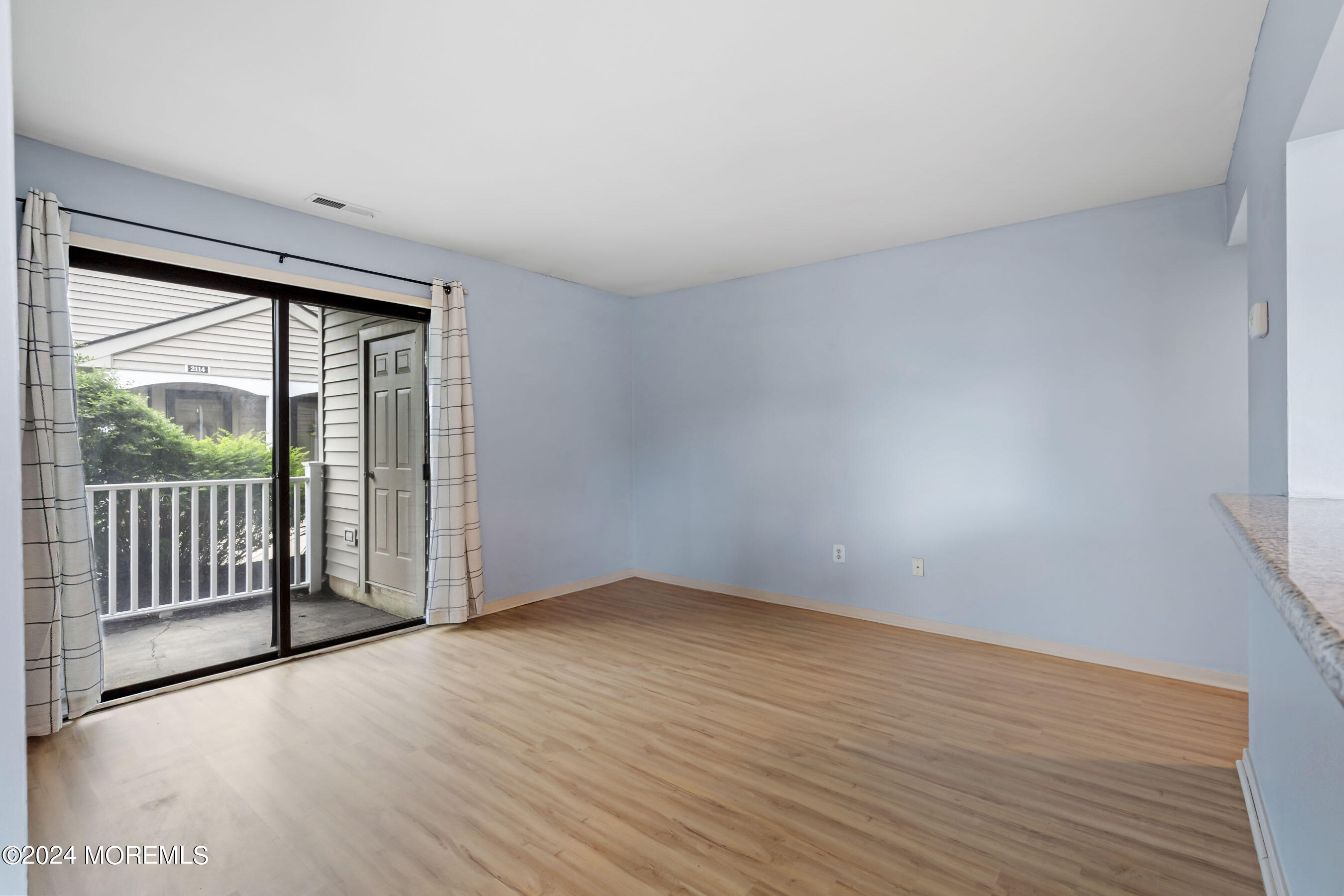 2105 Sandra Road Voorhees, NJ 08043 - Photo 4 of 18 10-Living 1A