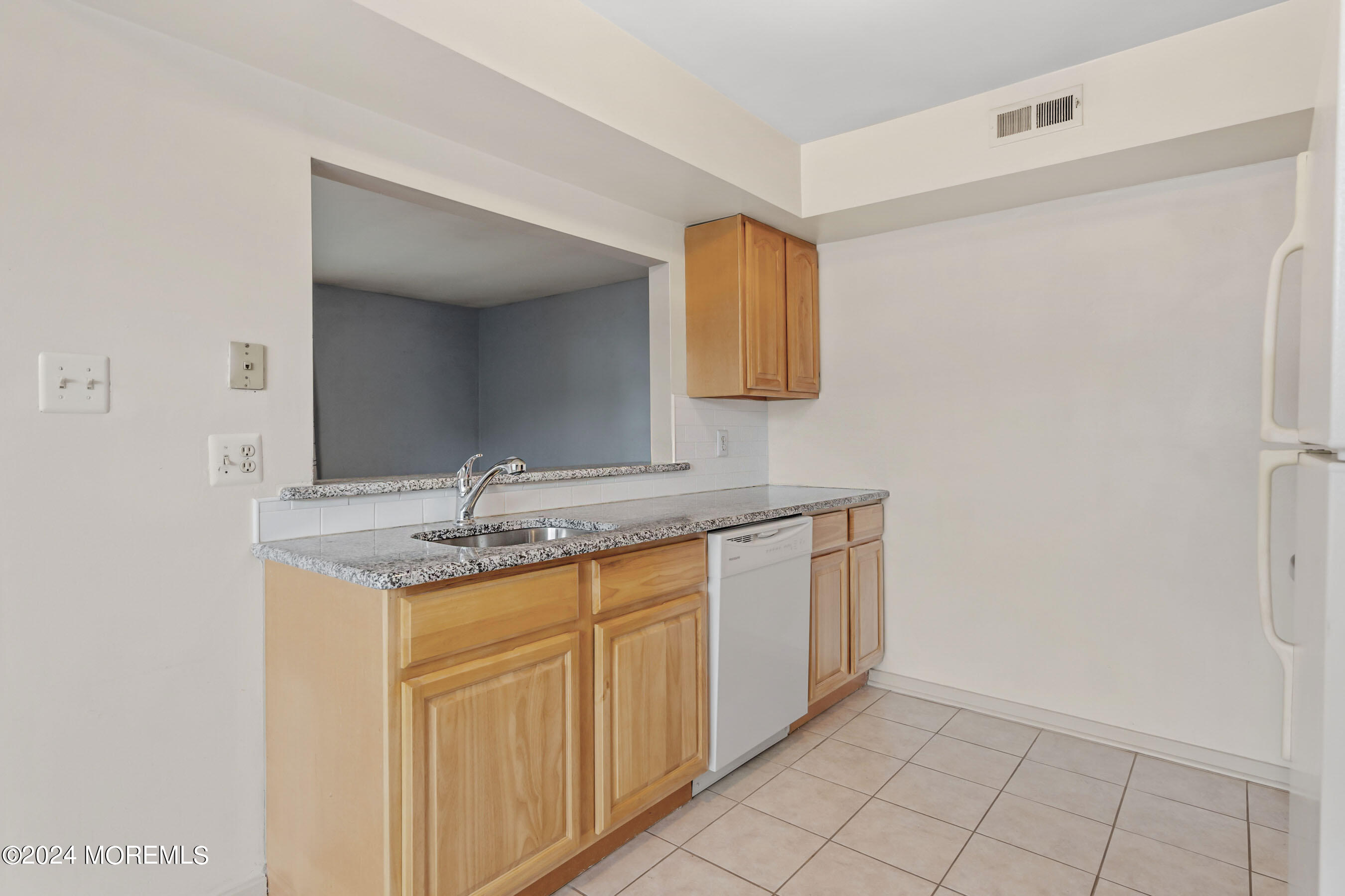 2105 Sandra Road Voorhees, NJ 08043 - Photo 9 of 18 07-Kitchen 1B