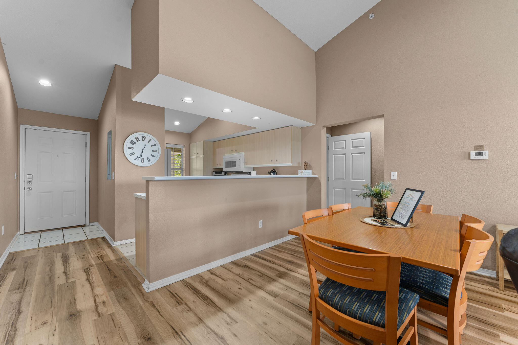 530 Spring Creek Road, Unit 12 Branson, MO 65616 - Photo 9 of 47 Breakfast Bar