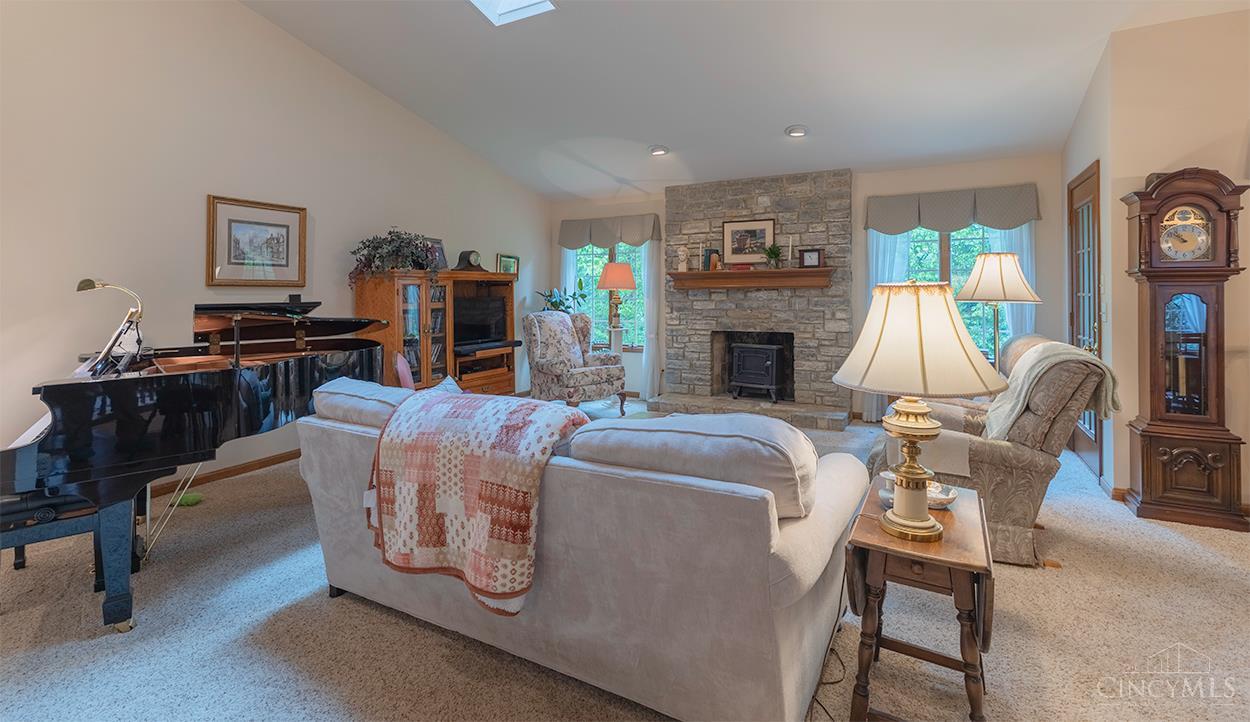 10960 Gosling Road Cincinnati, OH 45252 - Photo 7 of 37