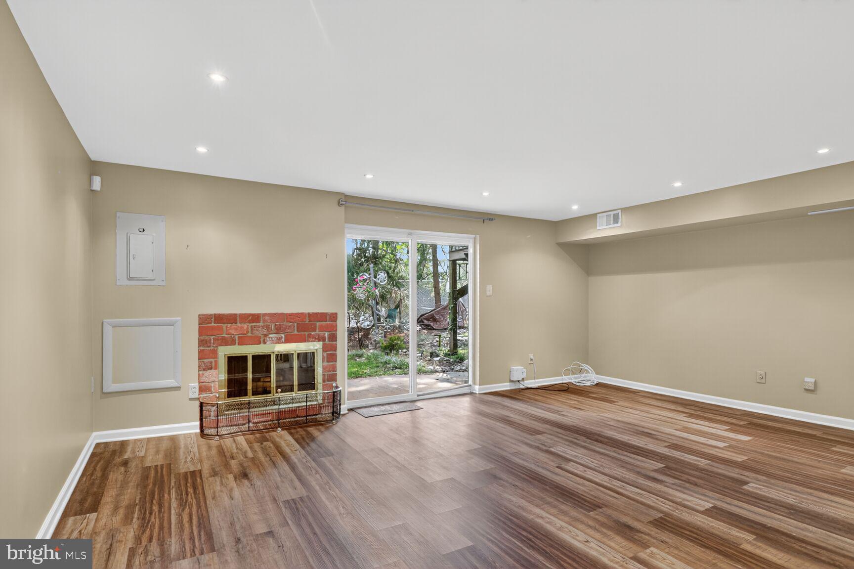 23 Penny Lane, Unit 23 Baltimore, MD 21209 - Photo 38 of 53 ...and a walkout