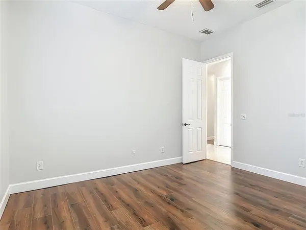 a view of a yard with a fountain