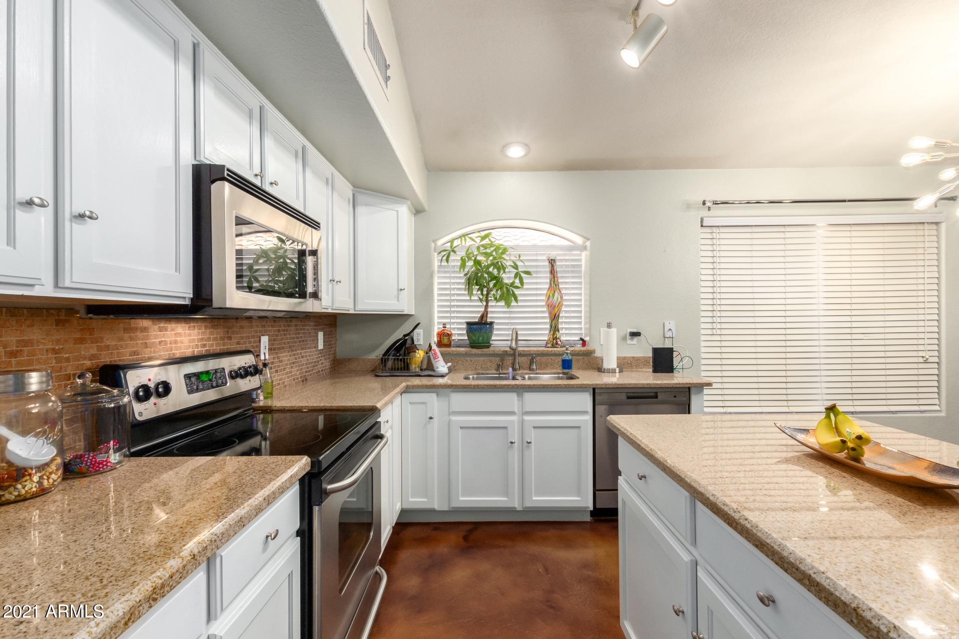 12759 West Coronado Road Avondale, AZ 85392 - Photo 12 of 26 07-Coronado