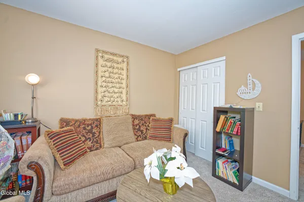 $260,000 | 11 Fox Hollow Square, Cohoes, NY 12047