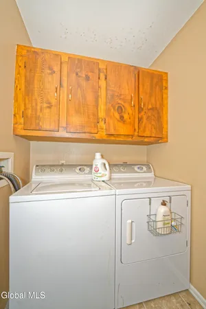 $260,000 | 11 Fox Hollow Square, Cohoes, NY 12047