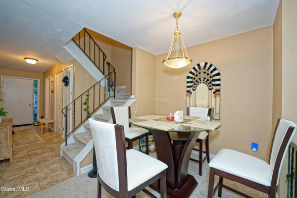 $260,000 | 11 Fox Hollow Square, Cohoes, NY 12047