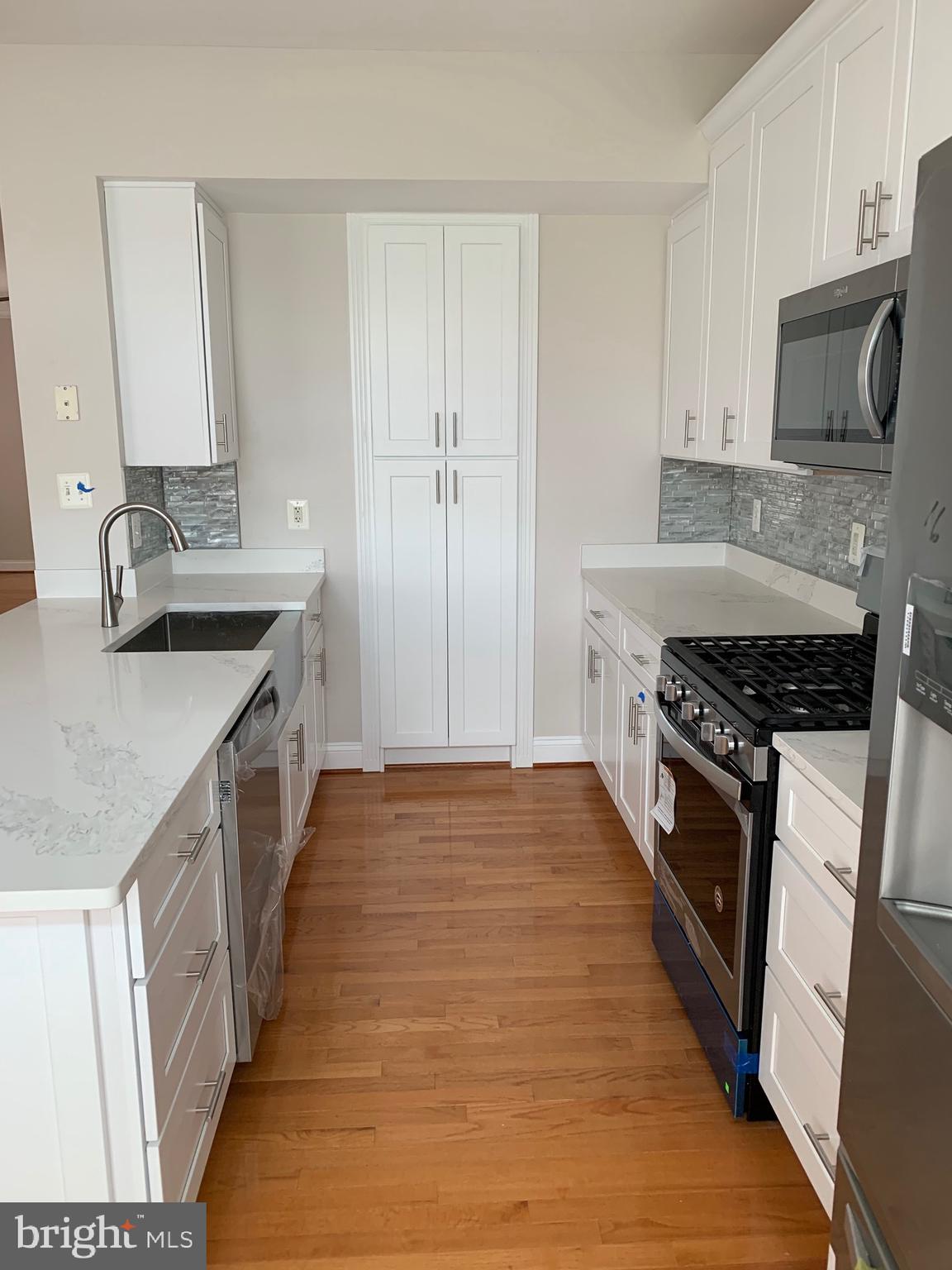 1045 Gaither Road Rockville, MD 20850 - Photo 2 of 27 Kitchen