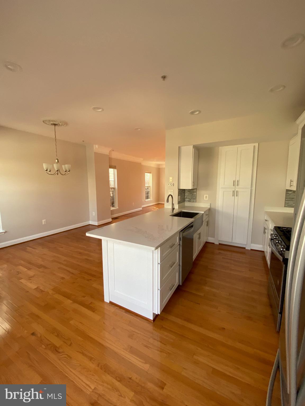 1045 Gaither Road Rockville, MD 20850 - Photo 6 of 27 Kitchen