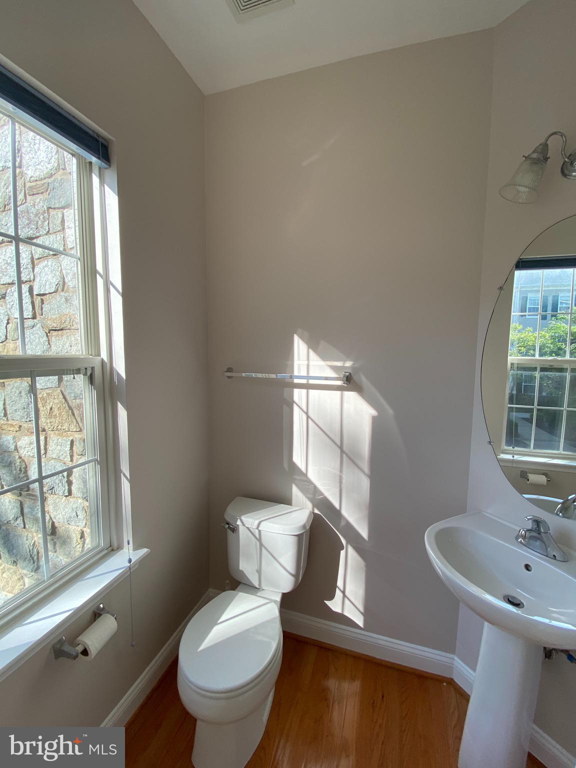 1045 Gaither Road Rockville, MD 20850 - Photo 7 of 27 Bathroom