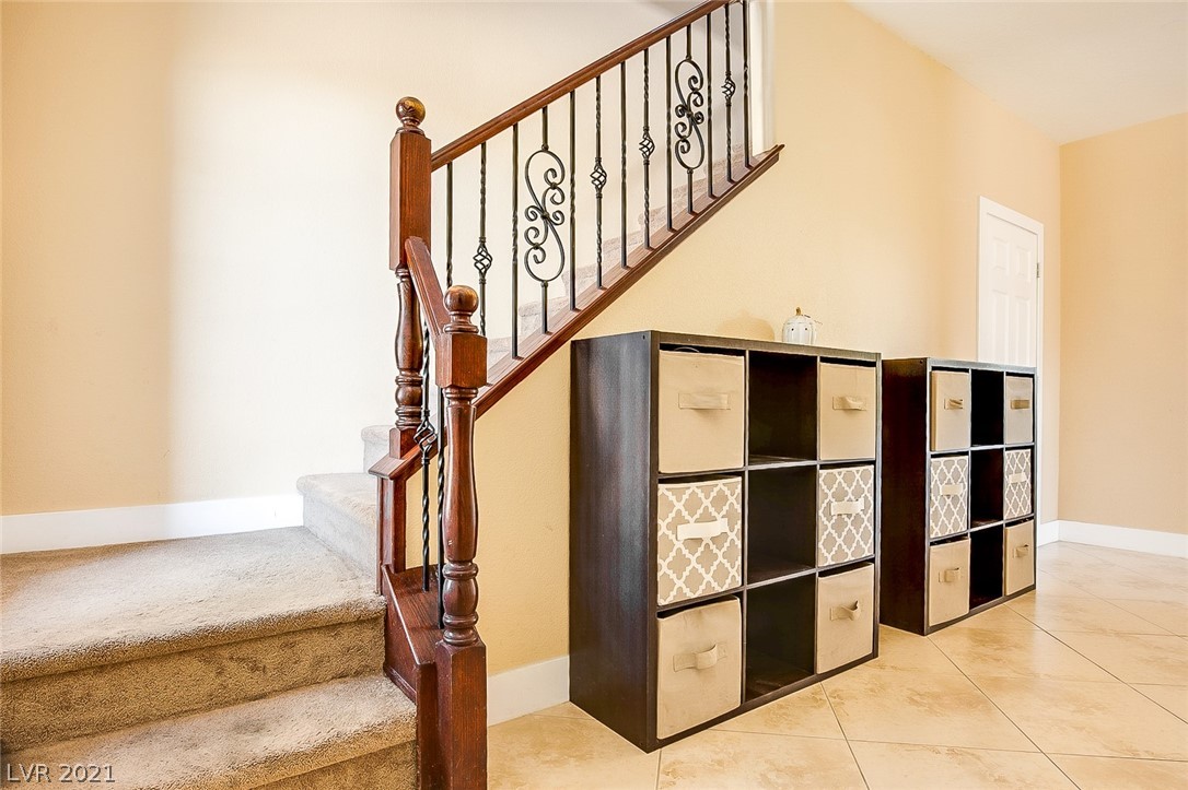 7633 Rory Court Las Vegas, NV 89129 - Photo 6 of 49 Gallery Image 6