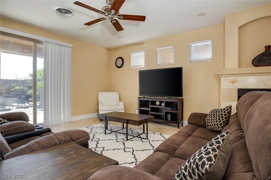 7633 Rory Court Las Vegas, NV 89129 - Photo 10 of 49 Gallery Image 10