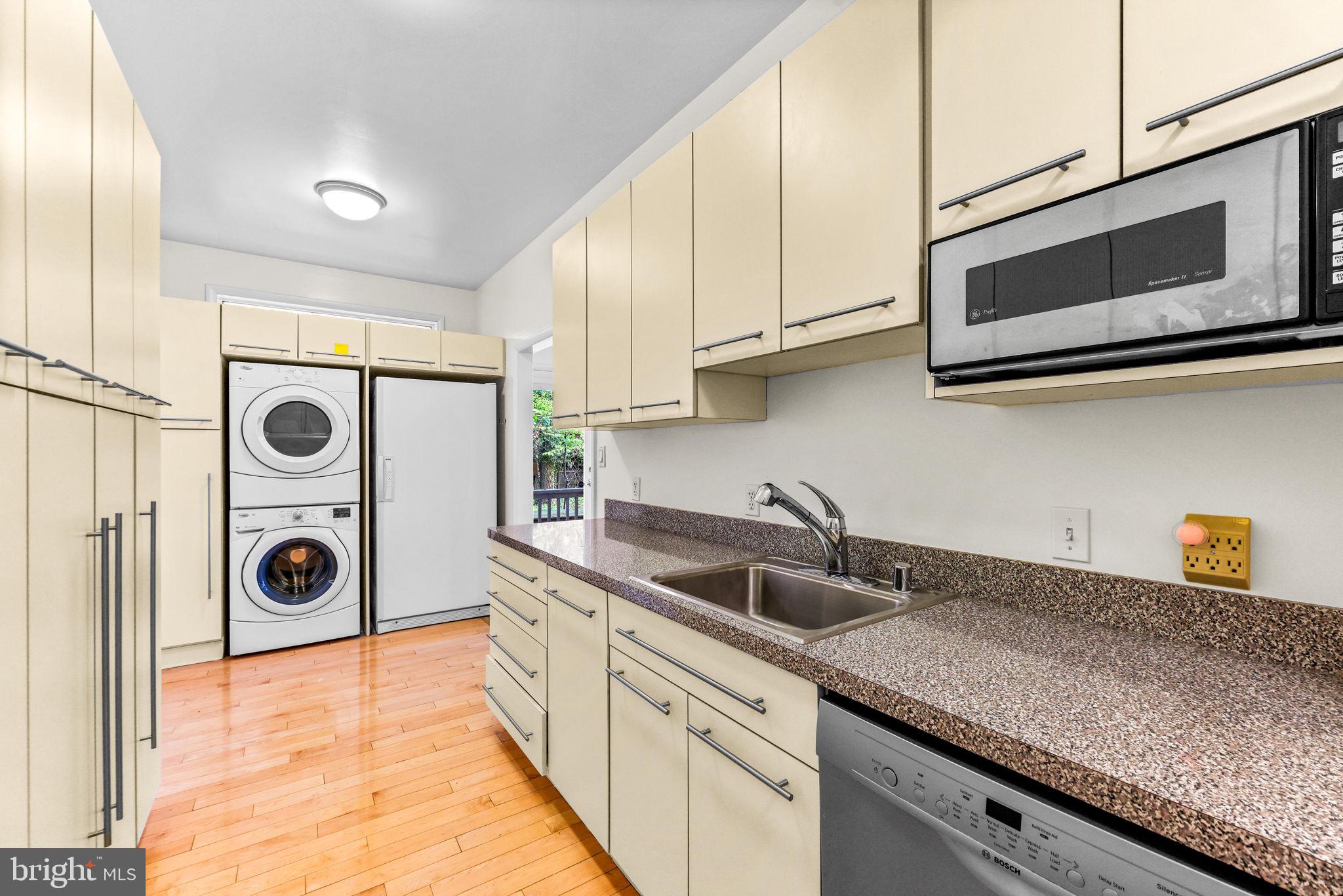 1501 Shore Road Middle River, MD 21220 - Photo 31 of 82 2nd laundry, dishwasher, microwave & 3rd sink