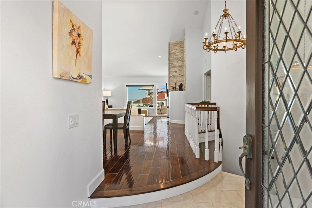 3 Nice Laguna Niguel, CA 92677 - Photo 4 of 66 a view of a living room