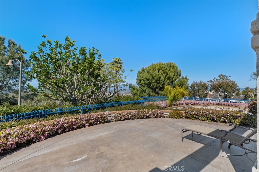 3 Nice Laguna Niguel, CA 92677 - Photo 45 of 66 a view of a road with a yard
