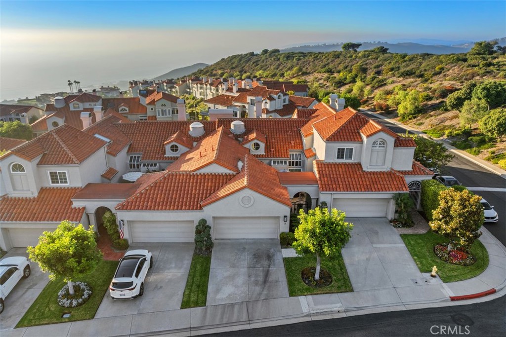 3 Nice Laguna Niguel, CA 92677 - Photo 52 of 66 an aerial view of a house