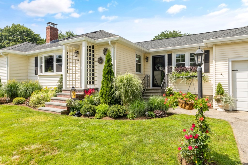 16 Crescent Road Hamilton, MA 01982 - Photo 4 of 34 Gallery Image 4