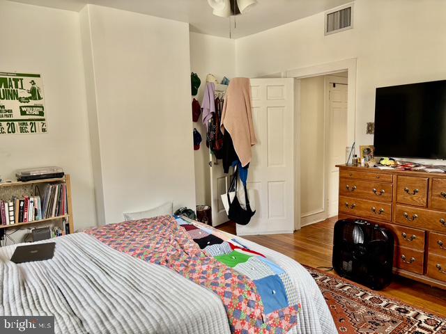 711 Walnut Street, Unit 3R Philadelphia, PA 19106 - Photo 11 of 17