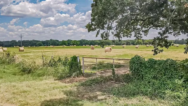 $396,900 | 21-acres Gathings Avenue, Covington, TX 76636