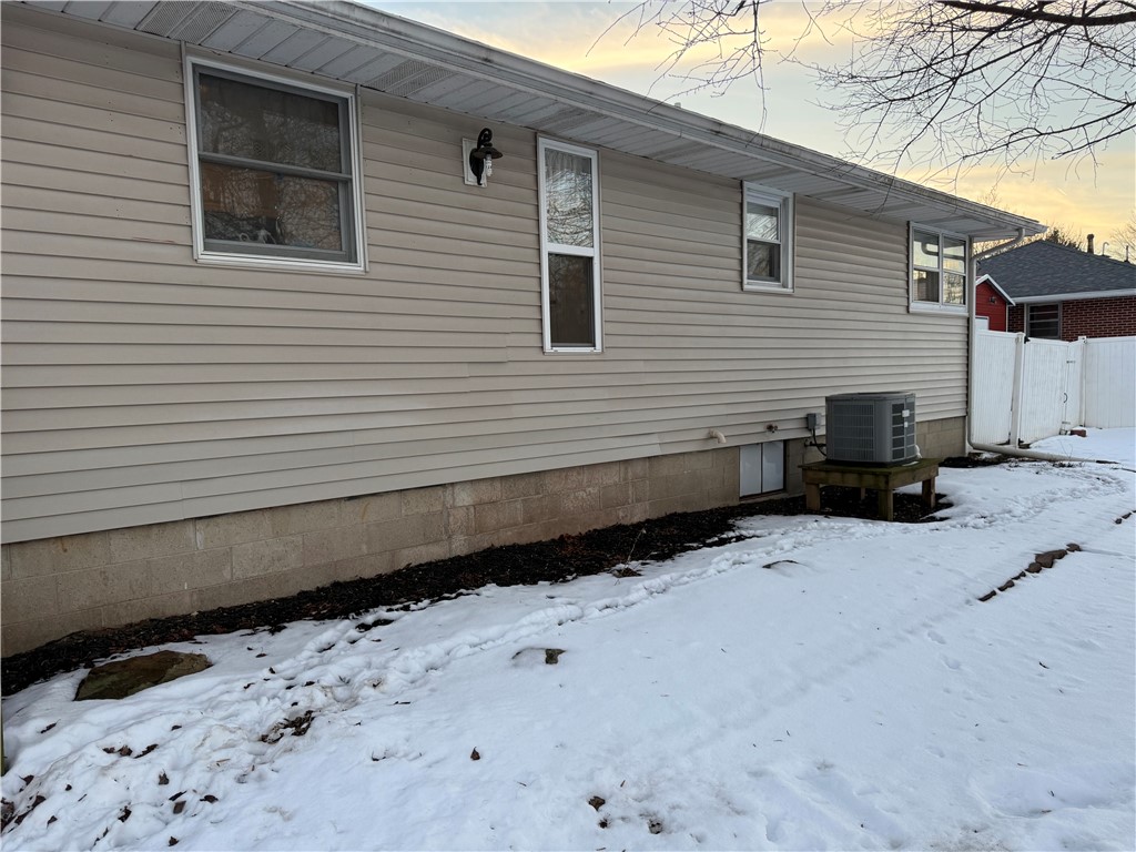 8 Briar Hill Road Paris, IL 61944 - Photo 7 of 37