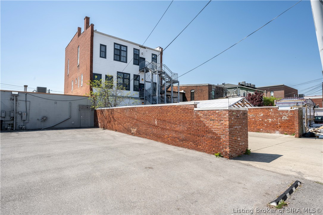 240 Spring Street, Unit B Jeffersonville, IN 47130 - Photo 22 of 25