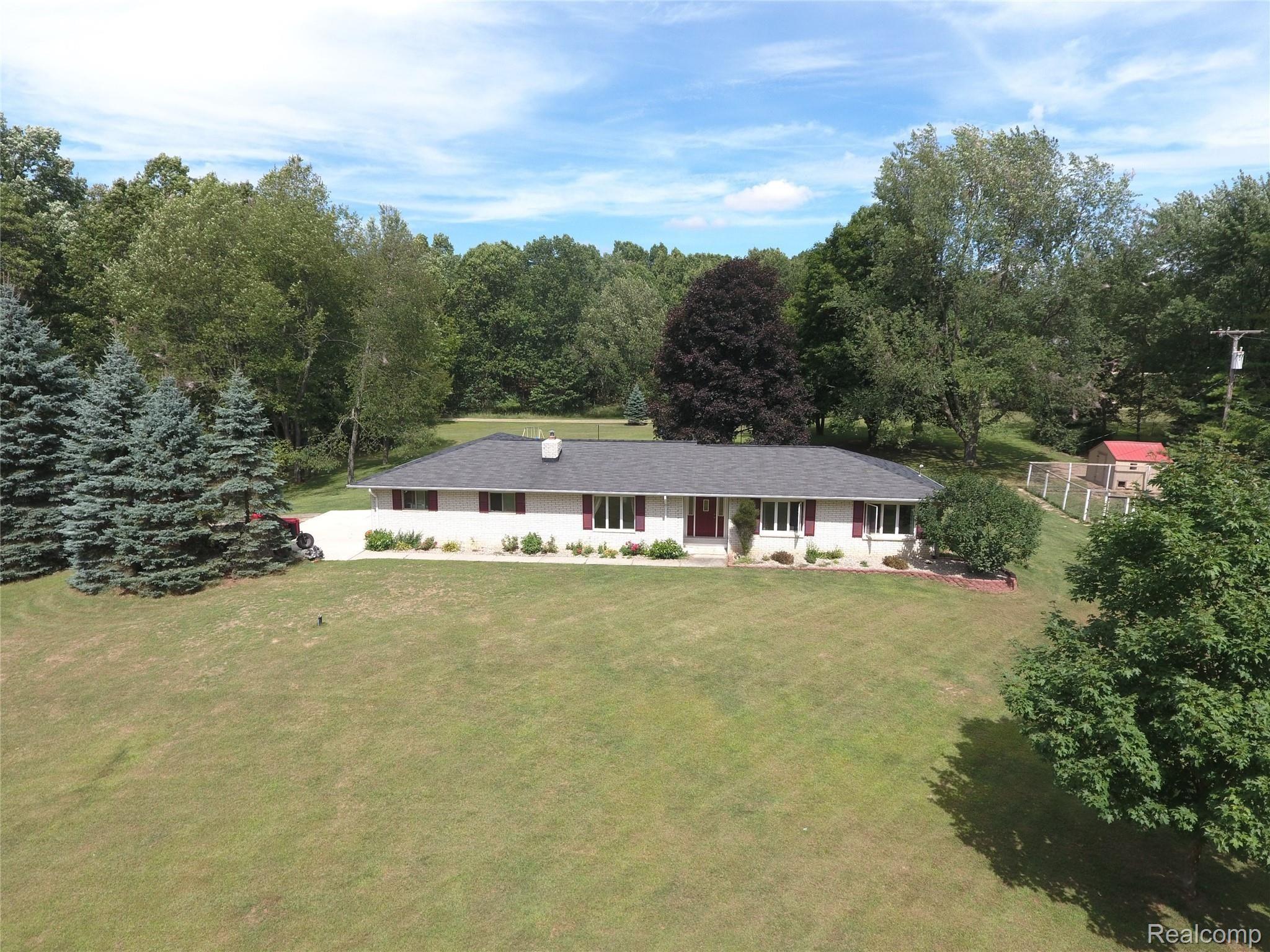 4521 Hough Road Dryden, MI 48428 - Photo 23 of 27 DJI_0014.JPG