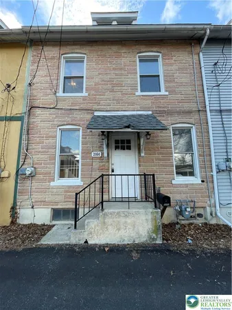 $1,900 | 2064 Grape Street, Allentown, PA 18104
