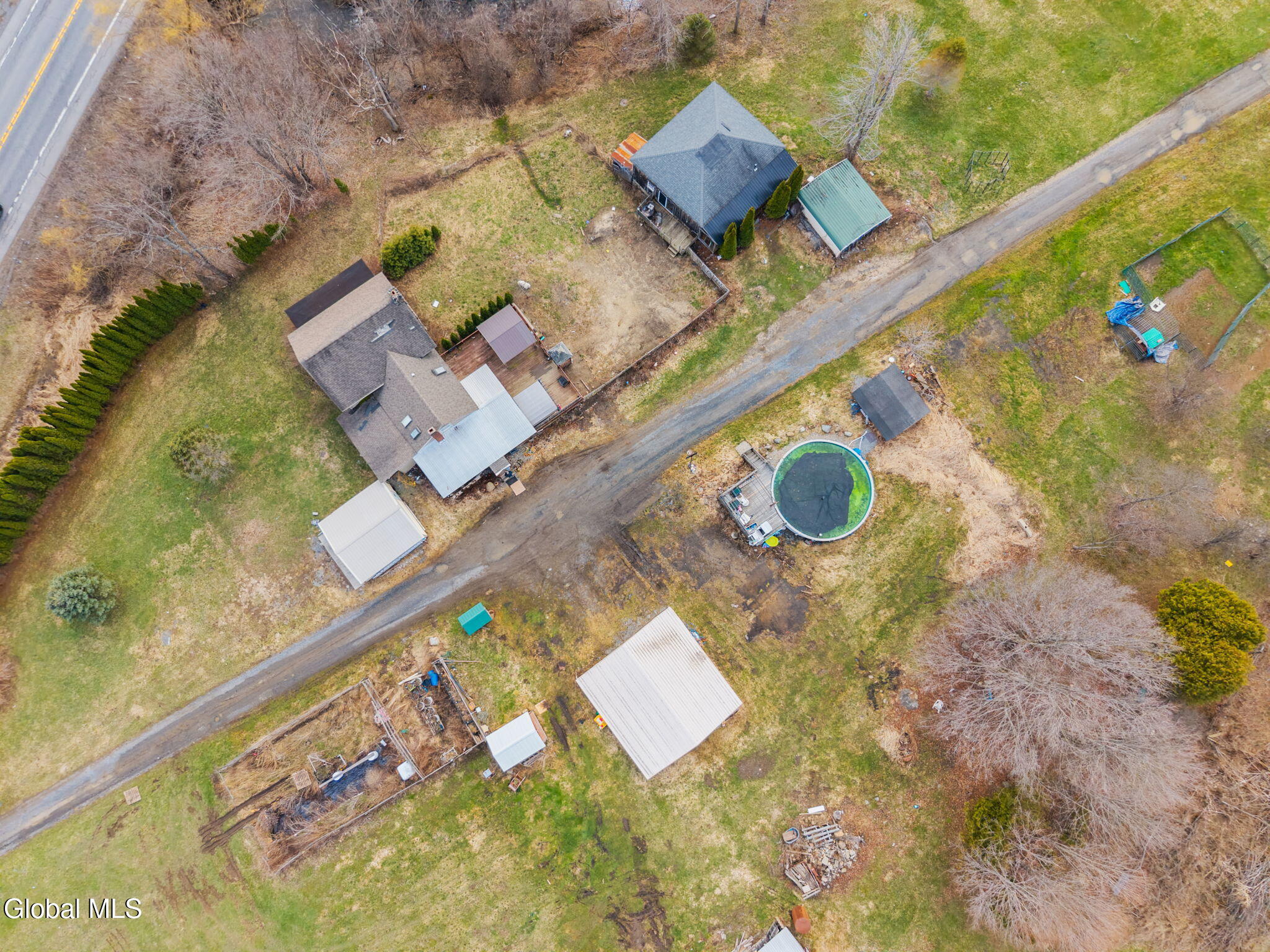 1826 Amsterdam Road Ballston, NY 12020 - Photo 38 of 39 43