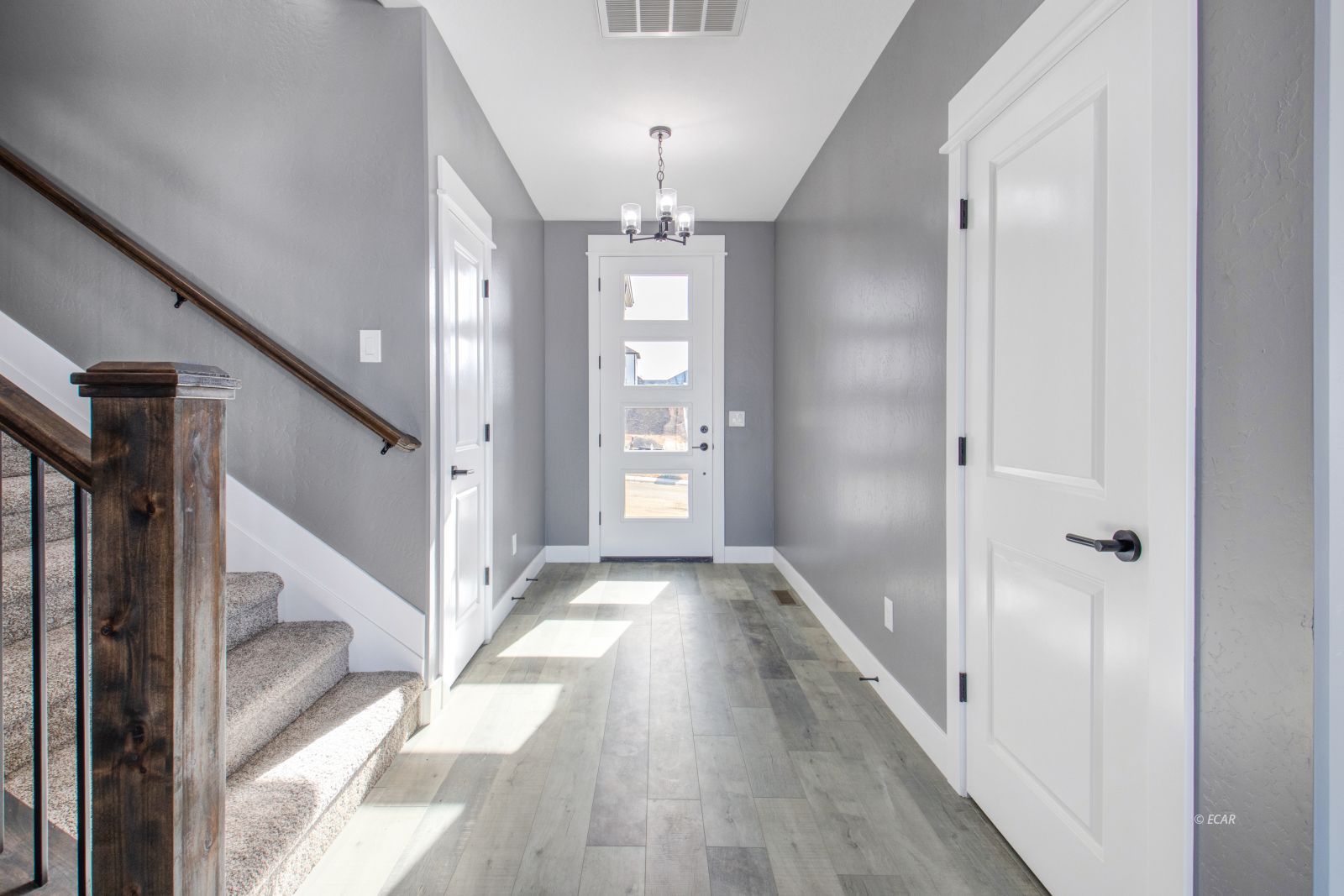 2073 Eagle Rdg Loop Elko, NV 89801 - Photo 3 of 48 Gallery Image 3