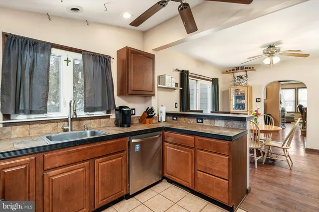 $249,900 | 1013 West 5th Street, Florence, NJ 08518