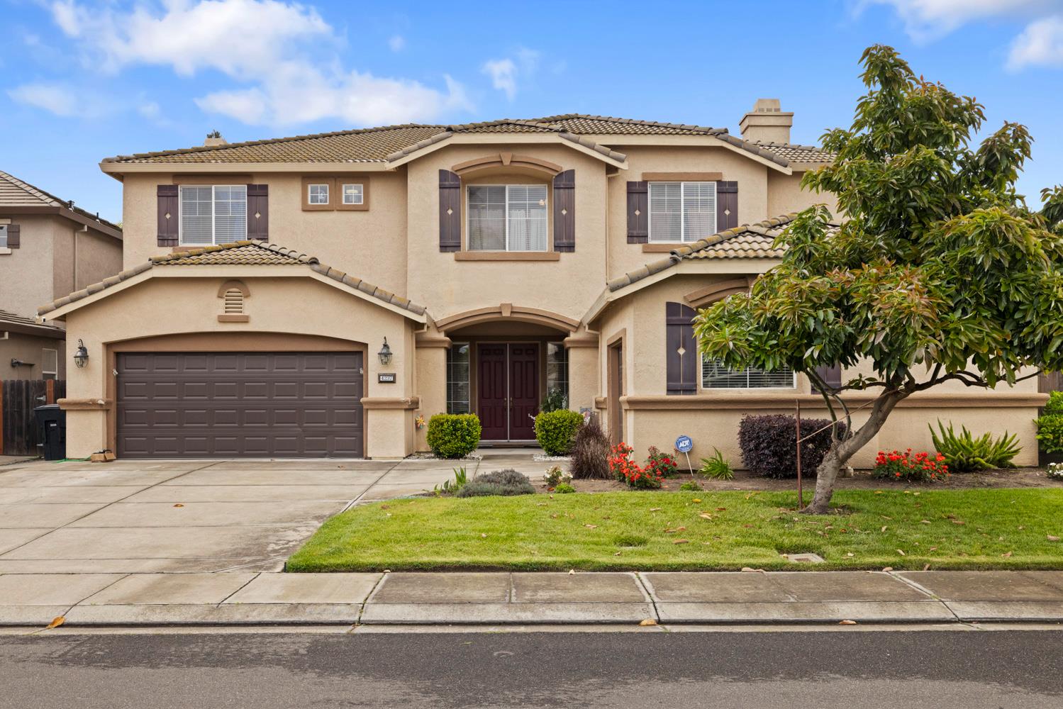 4237 Blake Drive Modesto, CA 95356 - Photo 2 of 45 Gallery Image 2