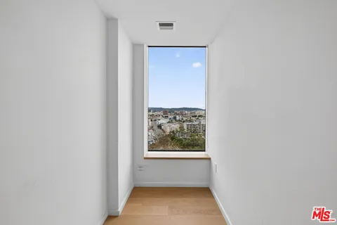 $5,000 | 889 Francisco Street, Unit 1806, Los Angeles, CA 90017