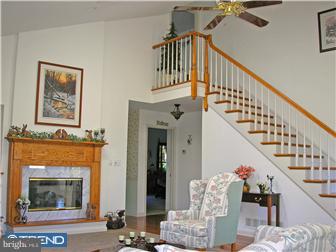 262 Lippitt Road Honey Brook, PA 19344 - Photo 7 of 12 Living Room