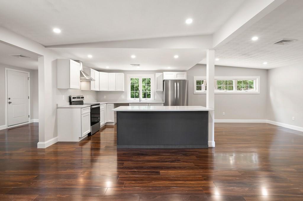 15 Downing Road Peabody, MA 01960 - Photo 10 of 40 Gallery Image 10