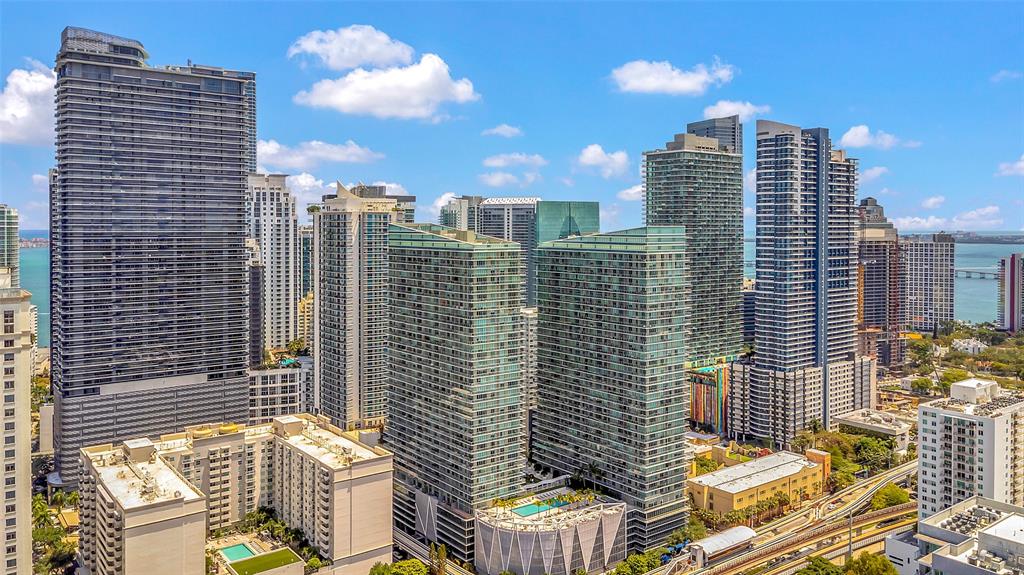 1111 Southwest 1st Avenue, Unit 1224N Miami, FL 33130 - Photo 19 of 37 a view of buildings