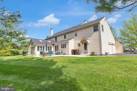 $1,199,000 | 9 Riverstone Circle, New Hope, PA 18938
