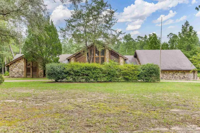 $670,000 | 2782 Creekwood Drive, Cantonment, FL 32533