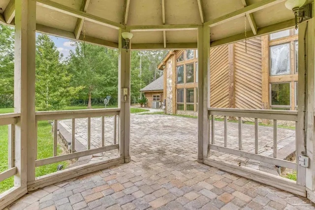 $670,000 | 2782 Creekwood Drive, Cantonment, FL 32533