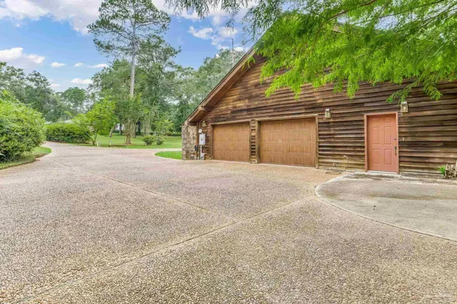 $670,000 | 2782 Creekwood Drive, Cantonment, FL 32533