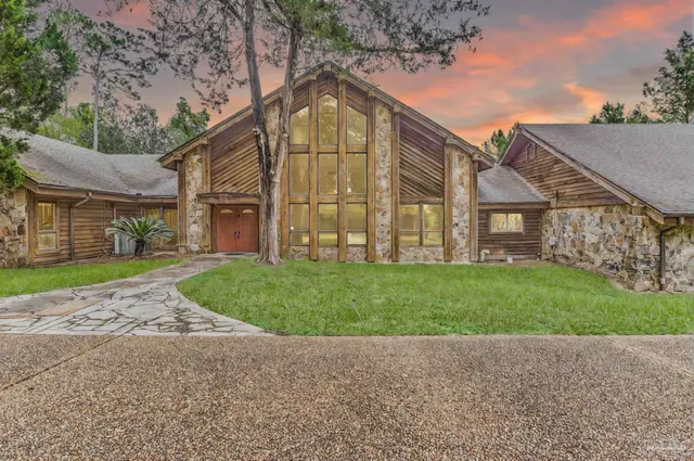 $670,000 | 2782 Creekwood Drive, Cantonment, FL 32533