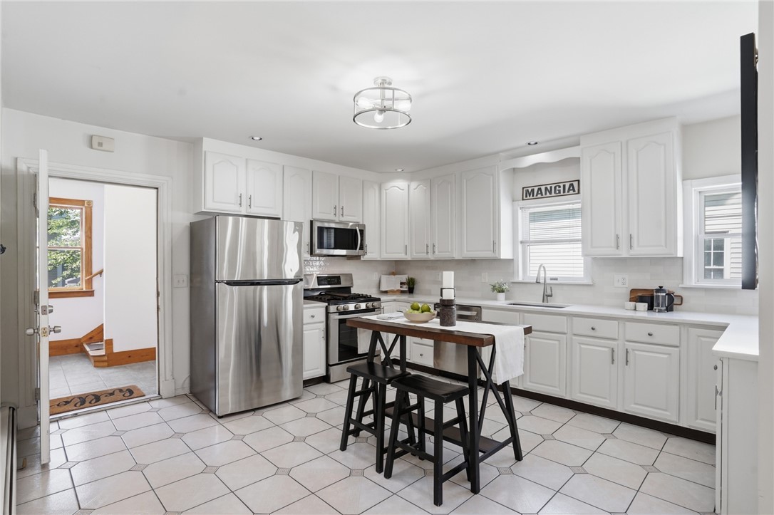 179 Transit Street, Unit 2 Providence, RI 02906 - Photo 7 of 25