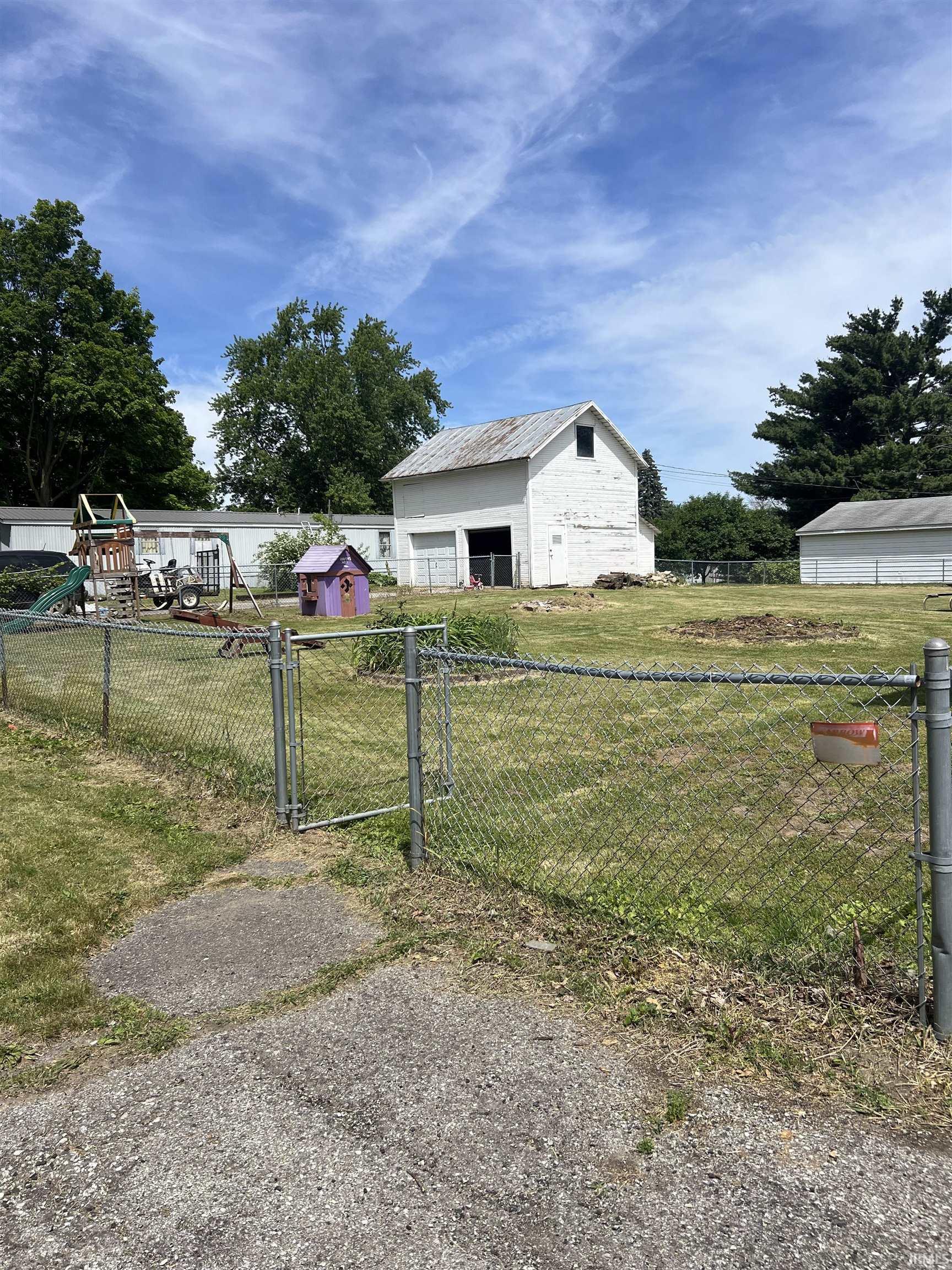 502 1st Street Hudson, IN 46747 - Photo 26 of 34