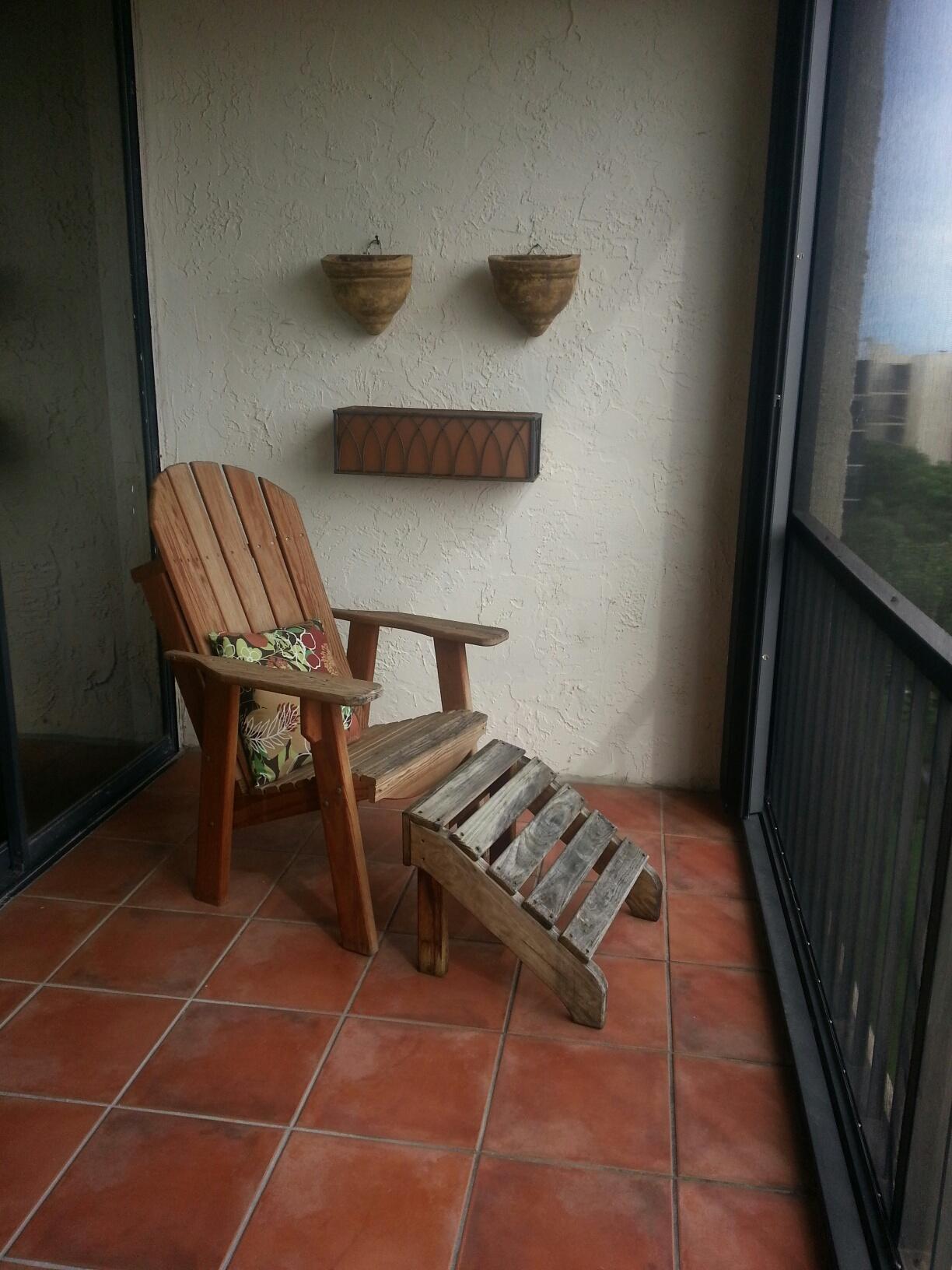 13 Royal Palm Way, Unit 604 Boca Raton, FL 33432 - Photo 16 of 20 Balcony-screened-1