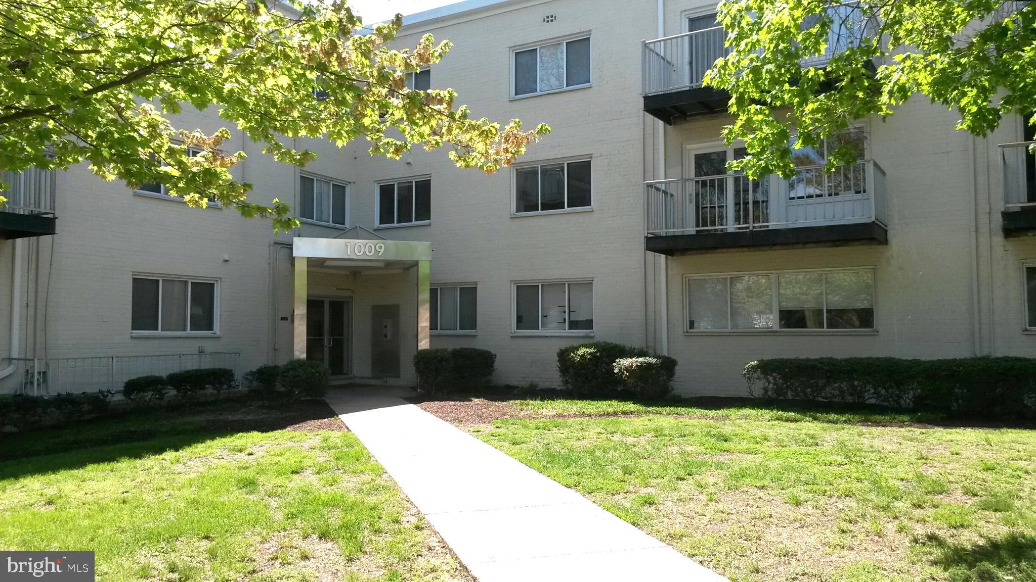 1009 Chillum Road, Unit 314 Hyattsville, MD 20782 - Photo 33 of 46 Front of building