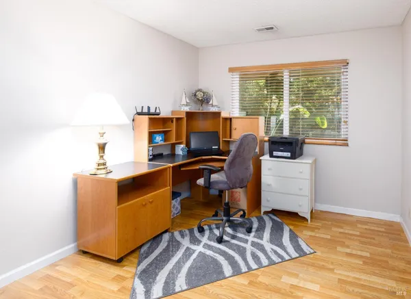 $464,900 | 446 Las Casitas Court, Unit D, Santa Rosa, CA 95403