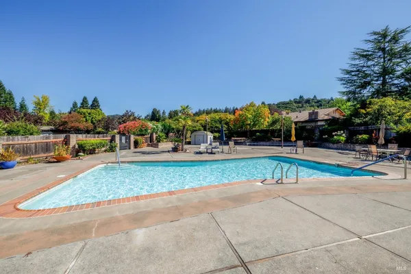 $464,900 | 446 Las Casitas Court, Unit D, Santa Rosa, CA 95403