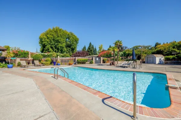$464,900 | 446 Las Casitas Court, Unit D, Santa Rosa, CA 95403
